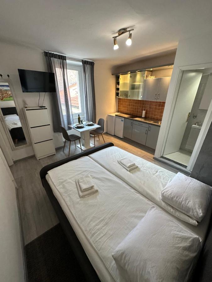 Apartment Rafael Піран Екстер'єр фото